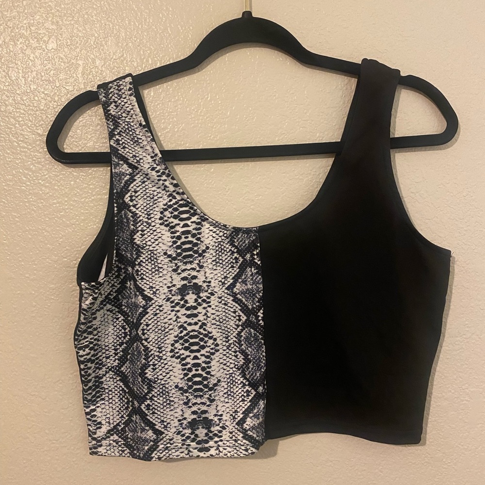 womens large half snakeskin half black crop top.